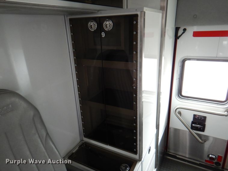 image for item DM6059 2015 Ford F450 Super Duty  ambulance