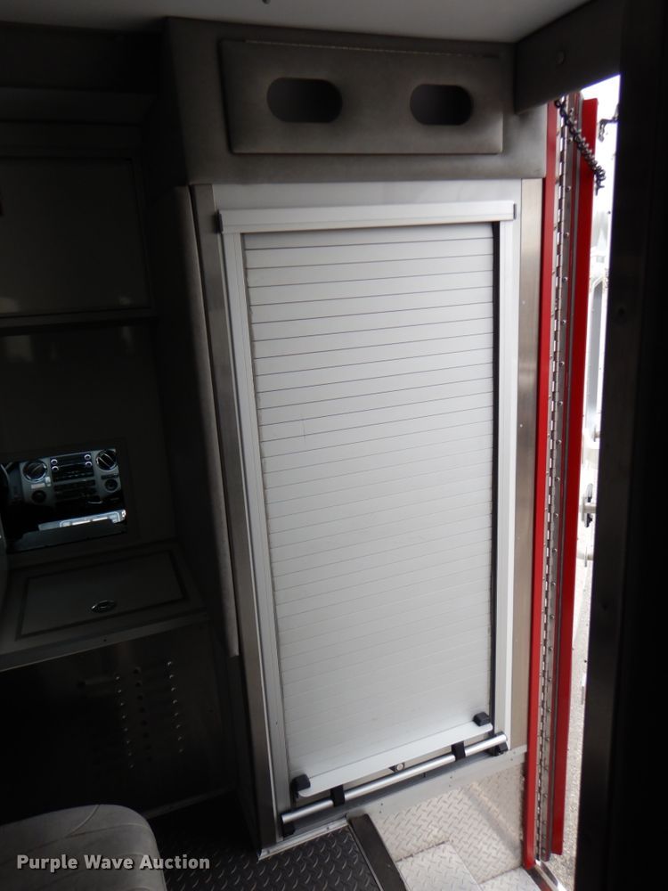 image for item DM6059 2015 Ford F450 Super Duty  ambulance