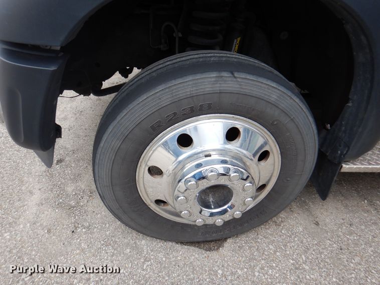 image for item DM6059 2015 Ford F450 Super Duty  ambulance