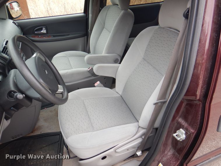 image for item DM6060 2008 Chevrolet Uplander LS  van