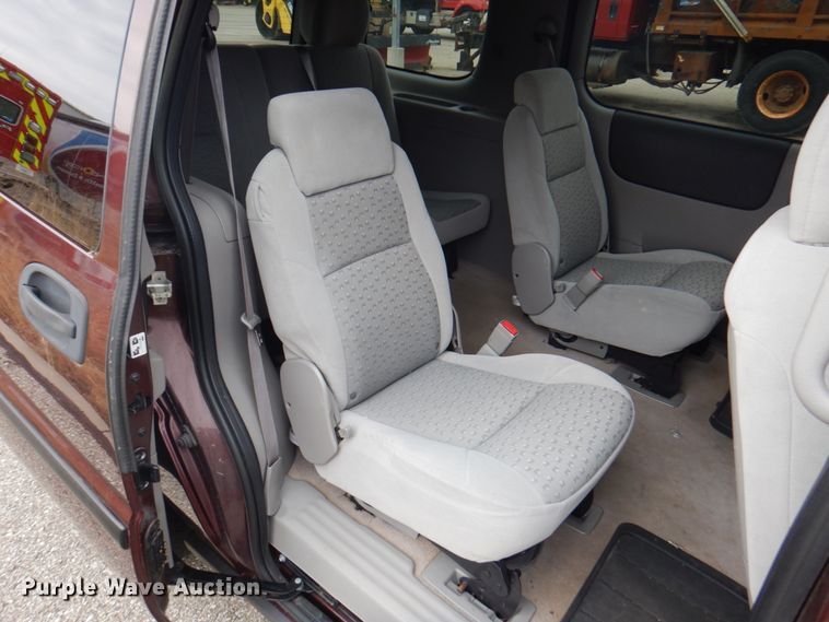 image for item DM6060 2008 Chevrolet Uplander LS  van