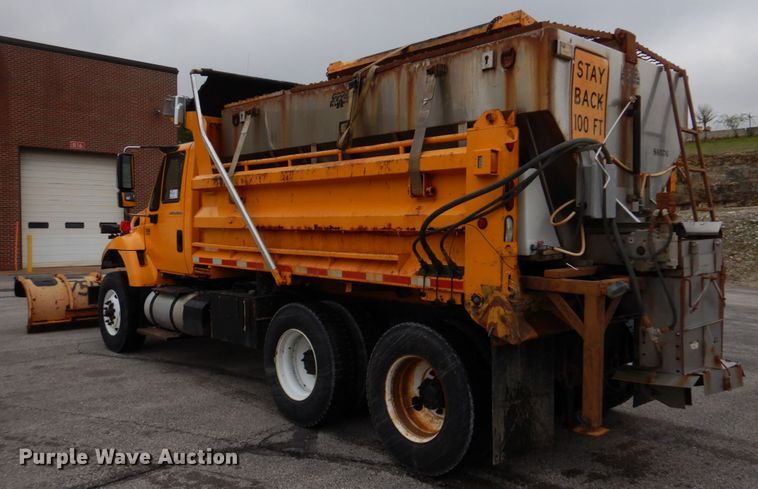 image for item DM7275 2006 International 7400  dump truck