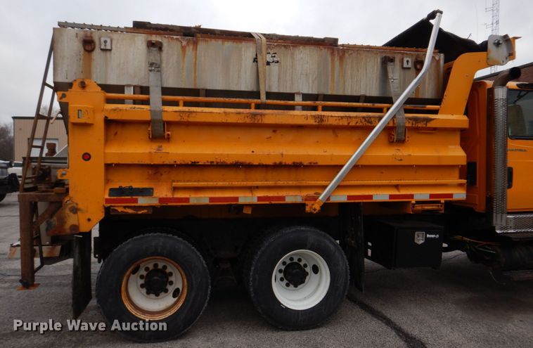 image for item DM7275 2006 International 7400  dump truck