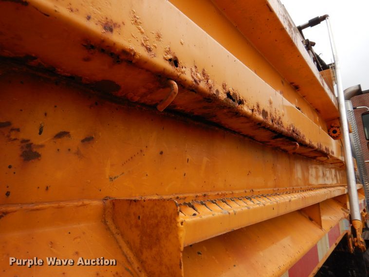 image for item DM7275 2006 International 7400  dump truck