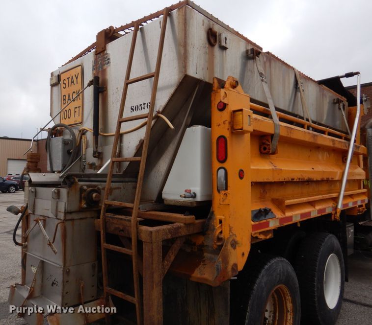 image for item DM7275 2006 International 7400  dump truck