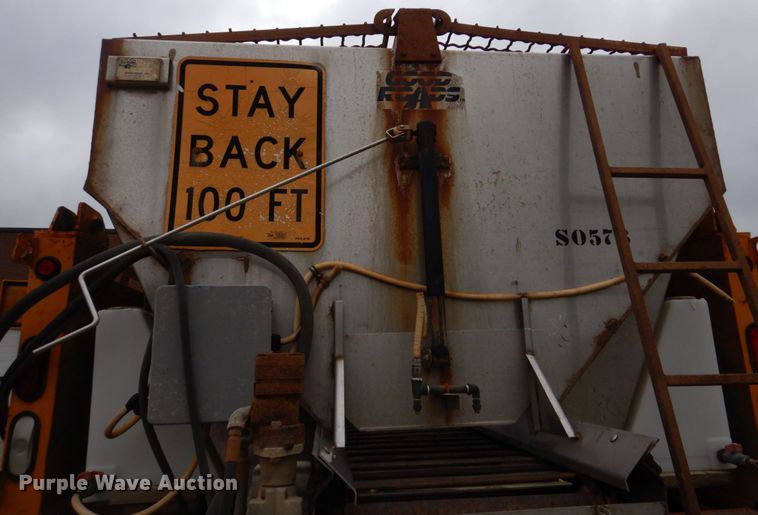 image for item DM7275 2006 International 7400  dump truck