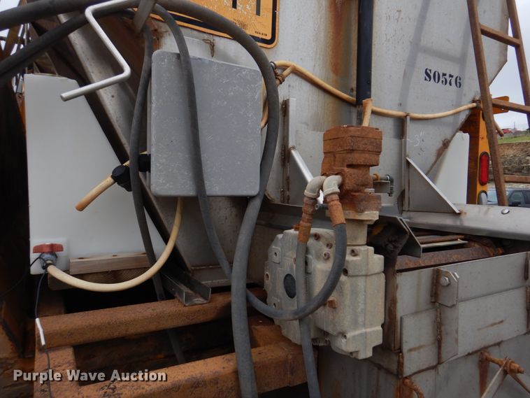 image for item DM7275 2006 International 7400  dump truck