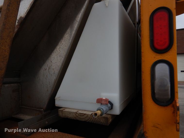 image for item DM7275 2006 International 7400  dump truck