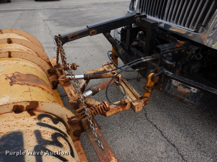 image for item DM7275 2006 International 7400  dump truck