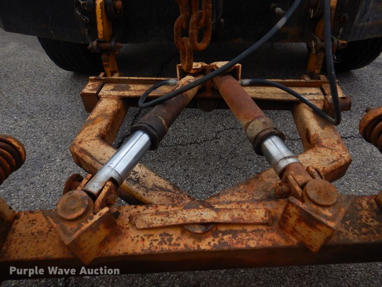 image for item DM7275 2006 International 7400  dump truck