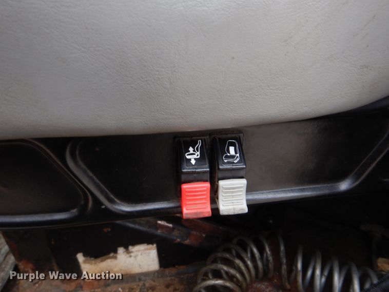 image for item DM7275 2006 International 7400  dump truck