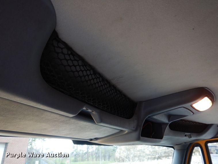 image for item DM7275 2006 International 7400  dump truck