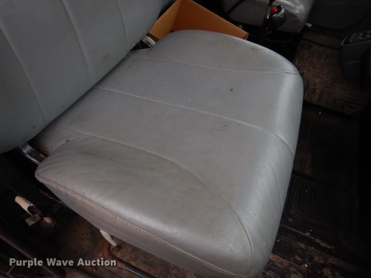 image for item DM7275 2006 International 7400  dump truck