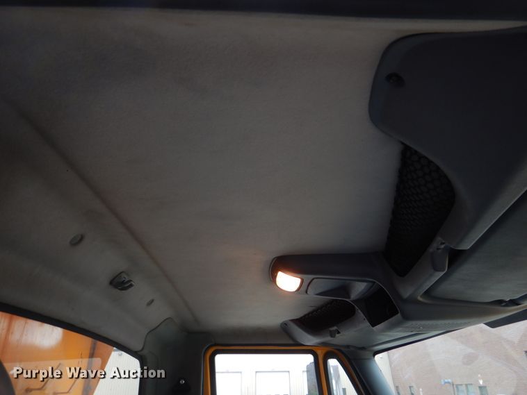 image for item DM7275 2006 International 7400  dump truck