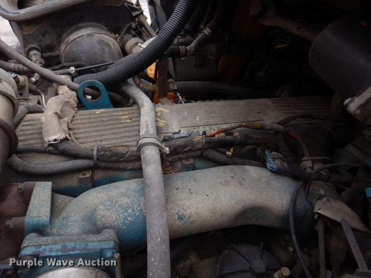 image for item DM7275 2006 International 7400  dump truck