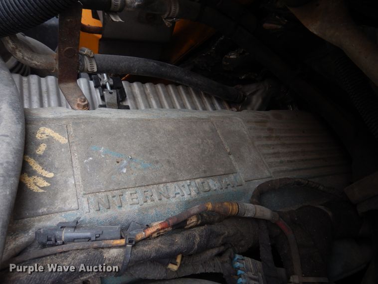 image for item DM7275 2006 International 7400  dump truck