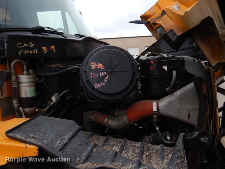 image for item DM7275 2006 International 7400  dump truck