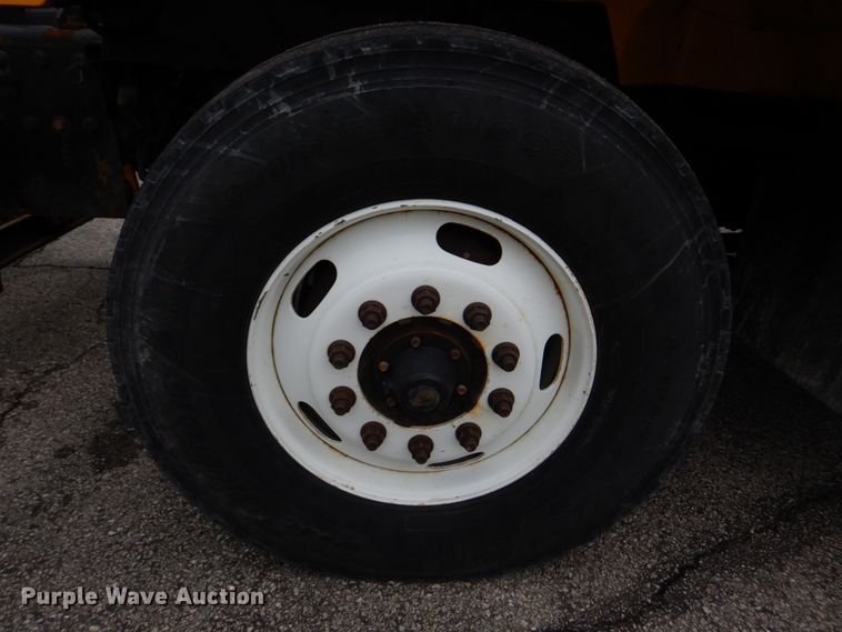 image for item DM7275 2006 International 7400  dump truck