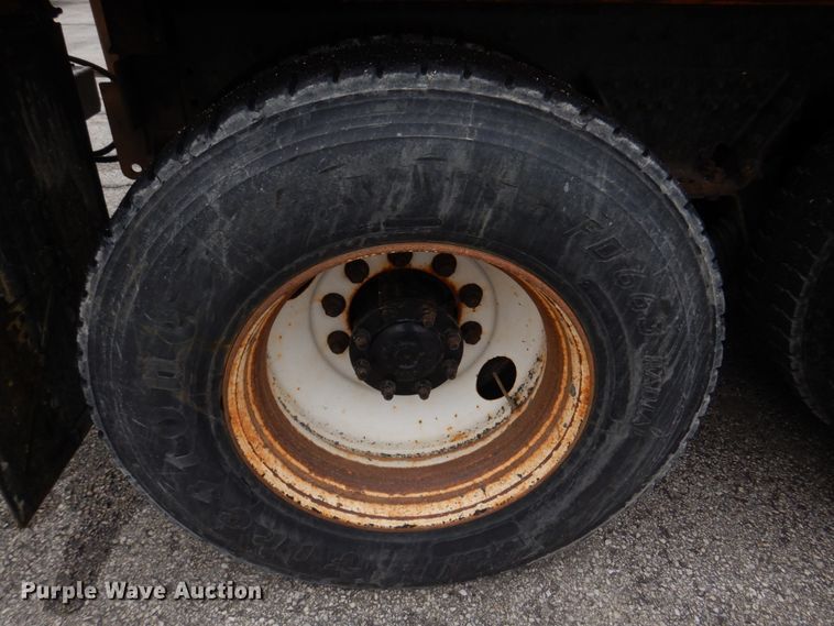 image for item DM7275 2006 International 7400  dump truck