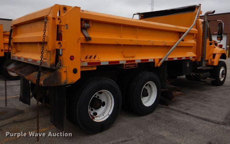 image for item DM7276 2011 International WorkStar 7500  dump truck