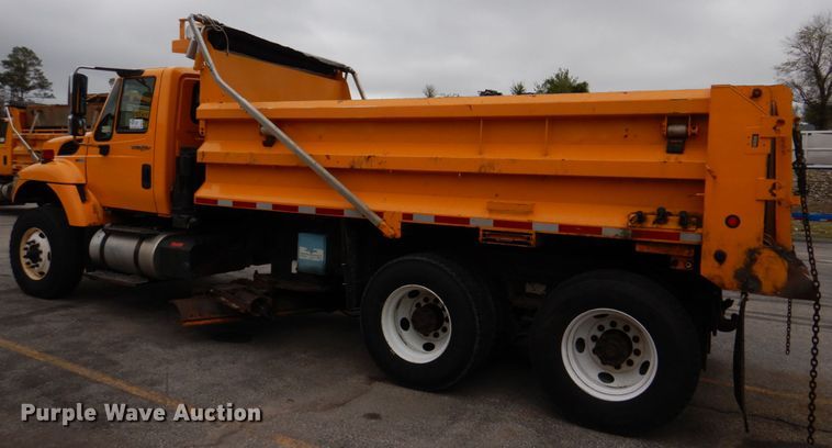 image for item DM7276 2011 International WorkStar 7500  dump truck