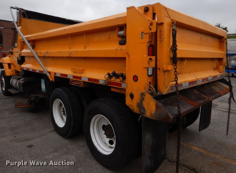 image for item DM7276 2011 International WorkStar 7500  dump truck