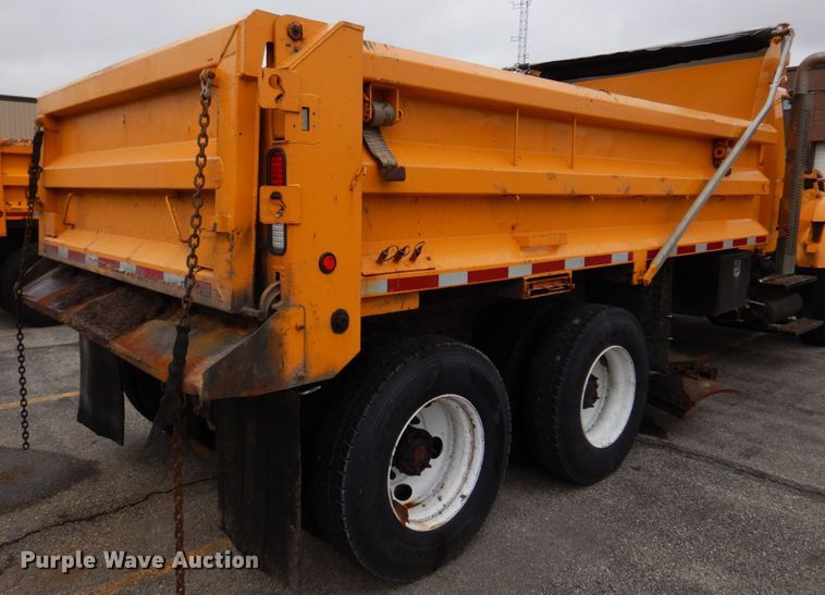 image for item DM7276 2011 International WorkStar 7500  dump truck