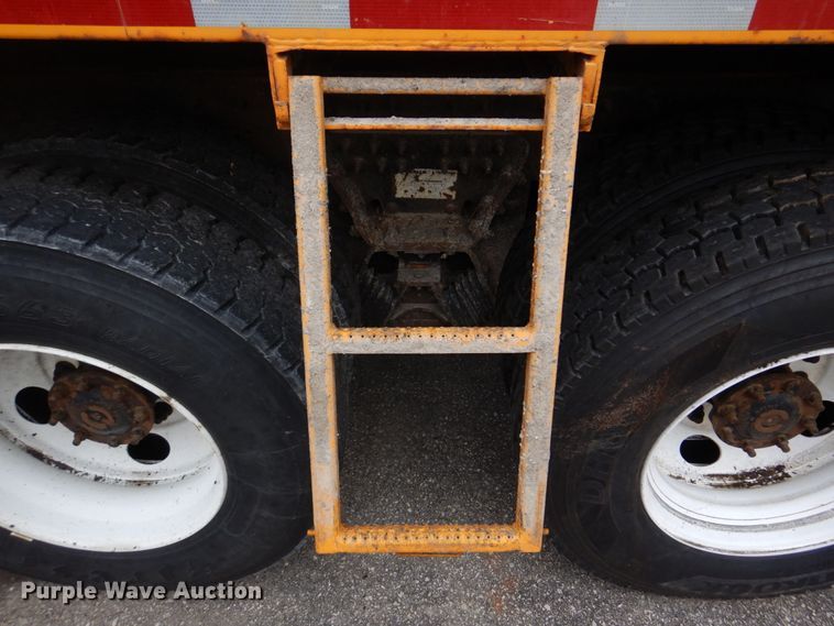 image for item DM7276 2011 International WorkStar 7500  dump truck