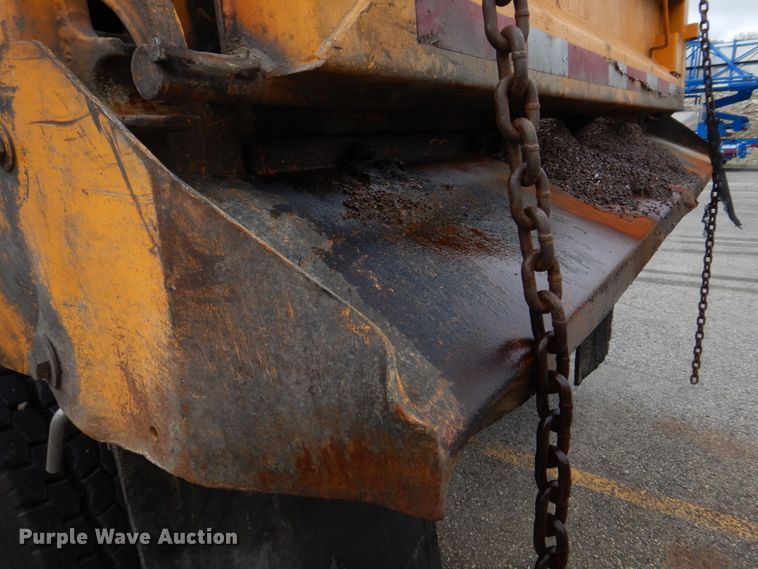 image for item DM7276 2011 International WorkStar 7500  dump truck