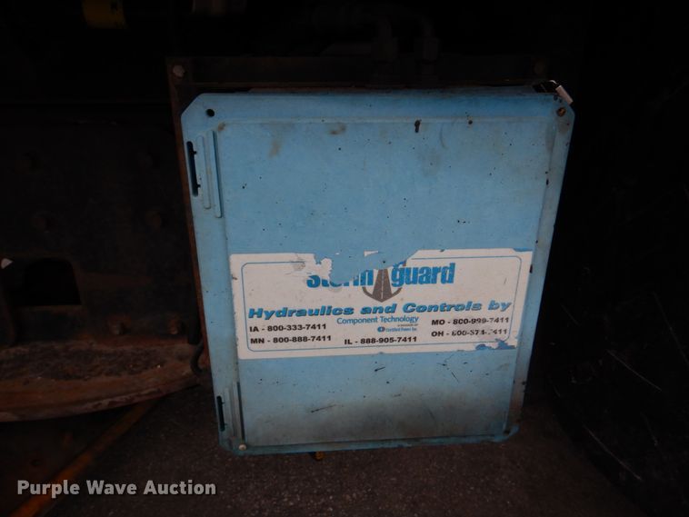 image for item DM7276 2011 International WorkStar 7500  dump truck