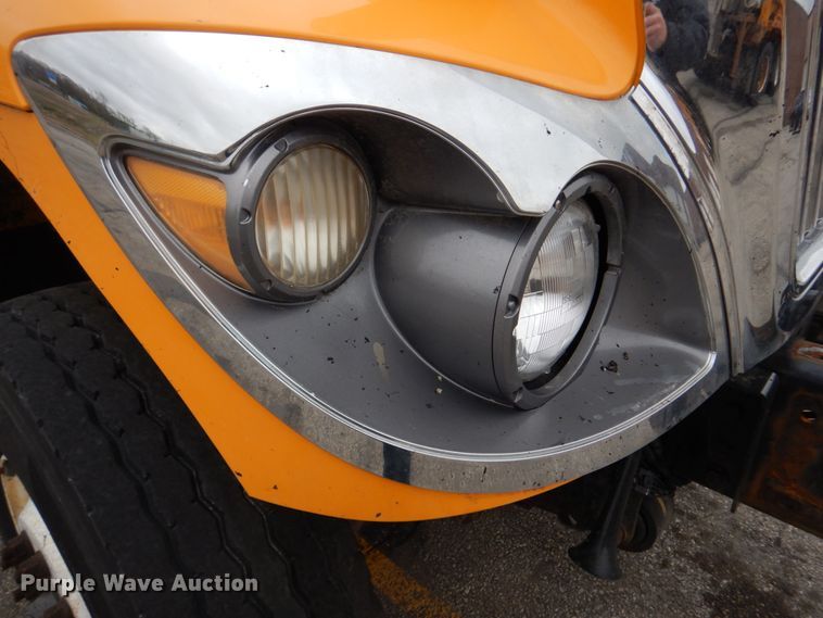 image for item DM7276 2011 International WorkStar 7500  dump truck