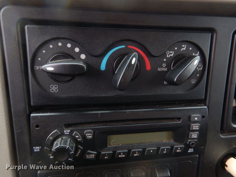 image for item DM7276 2011 International WorkStar 7500  dump truck