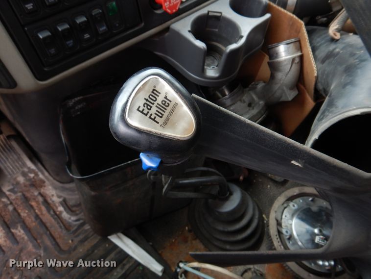 image for item DM7276 2011 International WorkStar 7500  dump truck