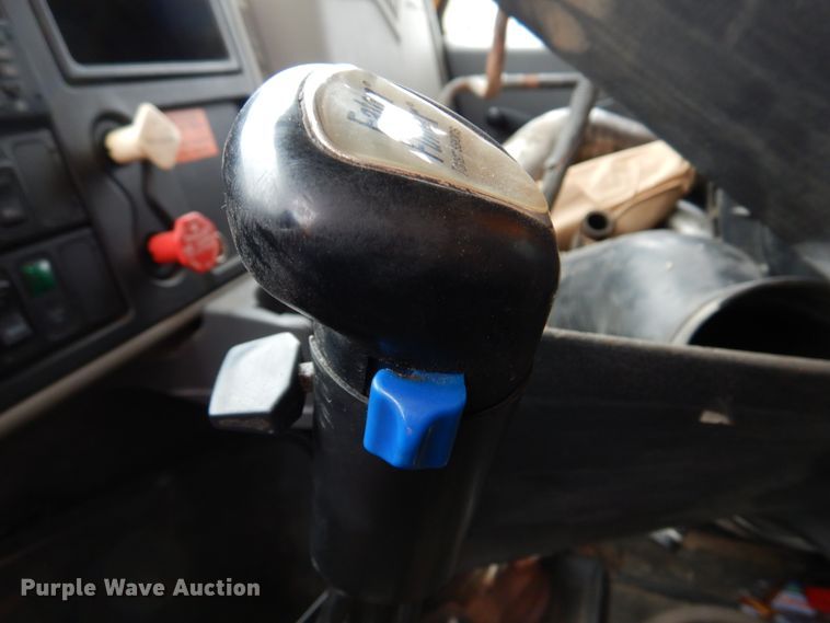 image for item DM7276 2011 International WorkStar 7500  dump truck