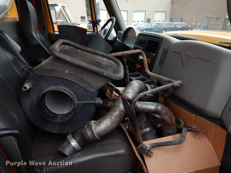 image for item DM7276 2011 International WorkStar 7500  dump truck