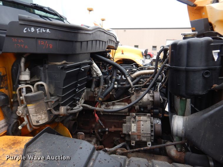 image for item DM7276 2011 International WorkStar 7500  dump truck