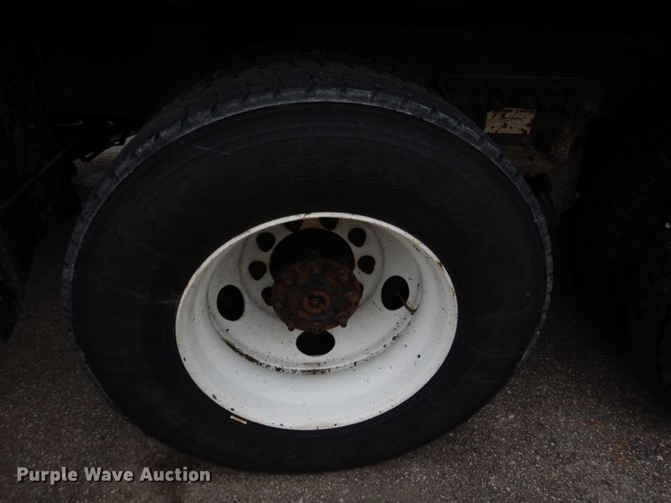 image for item DM7276 2011 International WorkStar 7500  dump truck