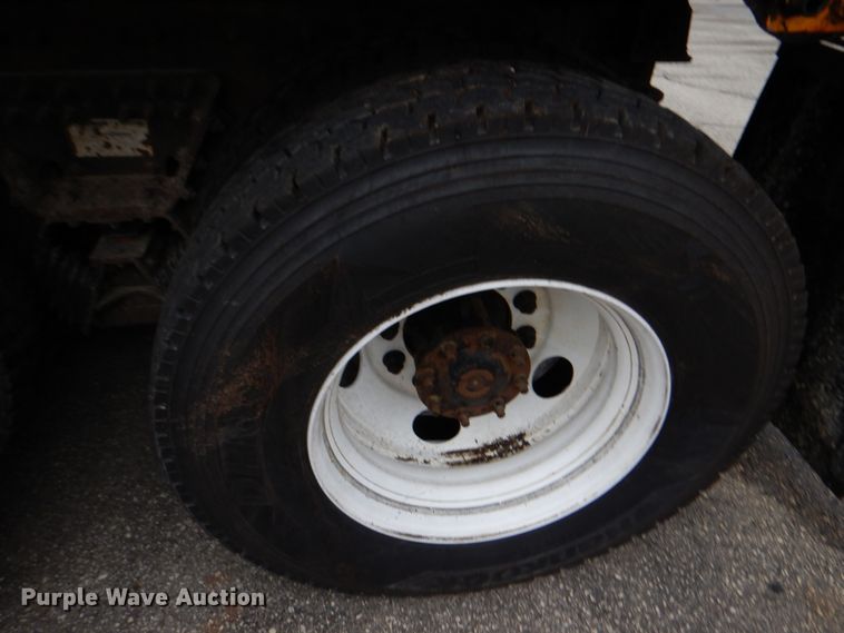 image for item DM7276 2011 International WorkStar 7500  dump truck