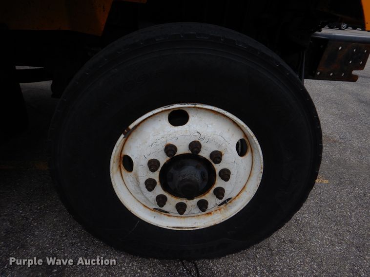 image for item DM7276 2011 International WorkStar 7500  dump truck