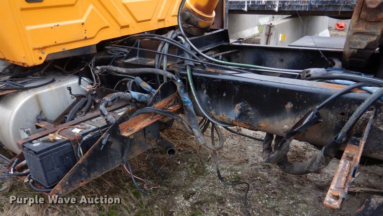 image for item DM7277 2006 International 7500  truck cab and chassis
