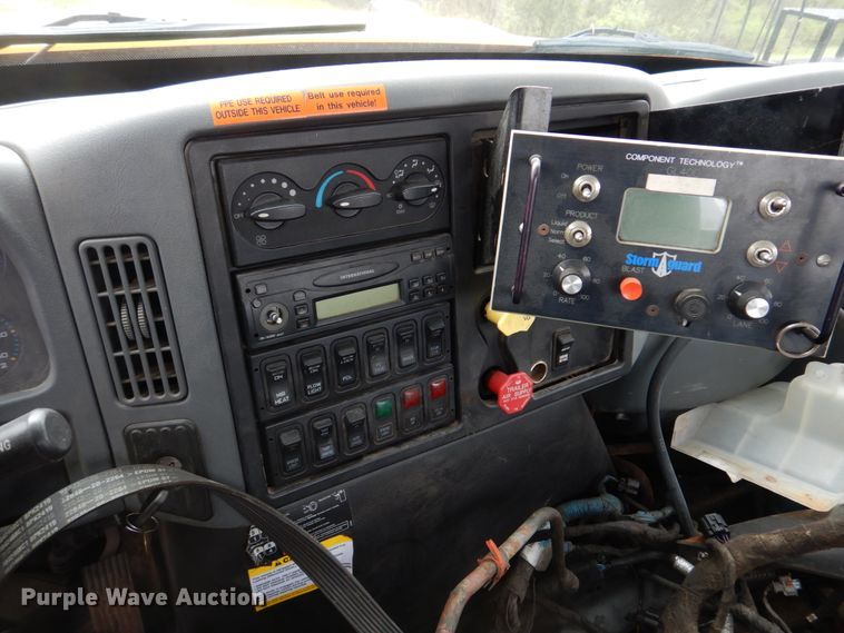 image for item DM7277 2006 International 7500  truck cab and chassis