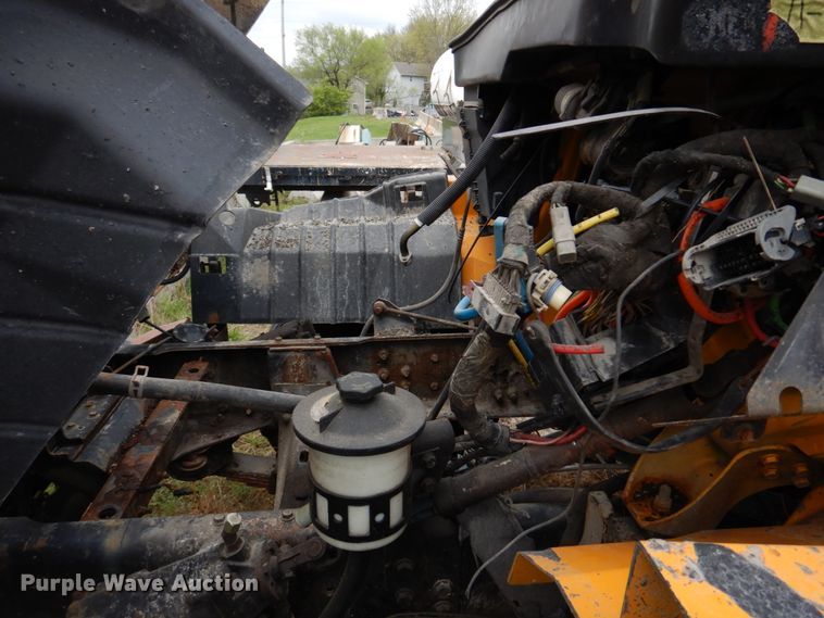 image for item DM7277 2006 International 7500  truck cab and chassis