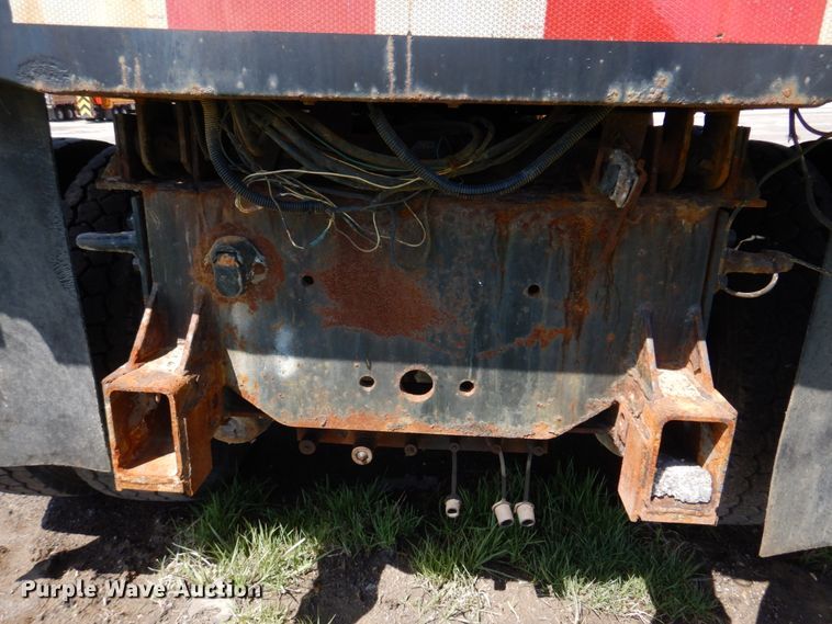 image for item DM7279 2004 International 7400  dump flatbed truck