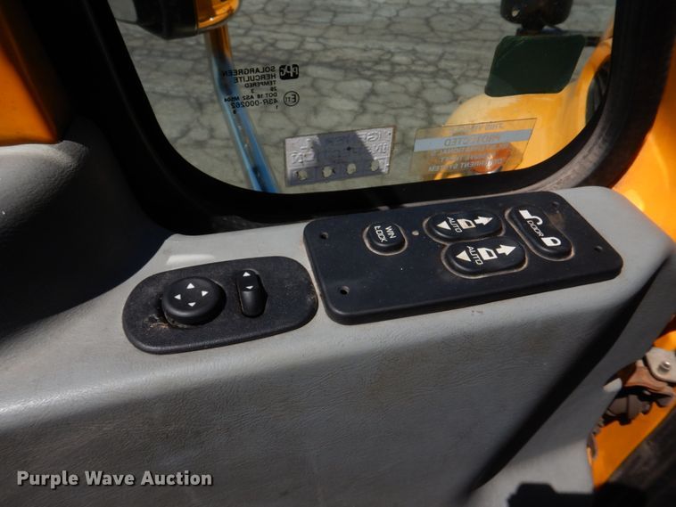 image for item DM7279 2004 International 7400  dump flatbed truck