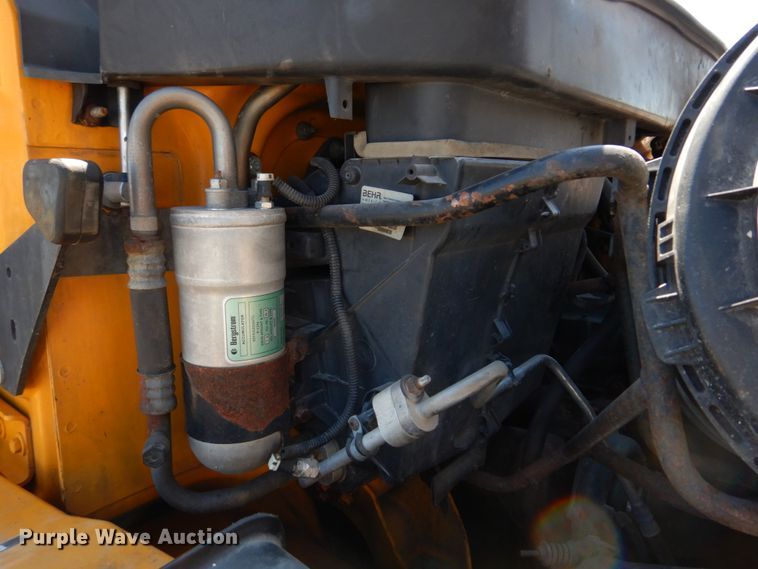 image for item DM7279 2004 International 7400  dump flatbed truck