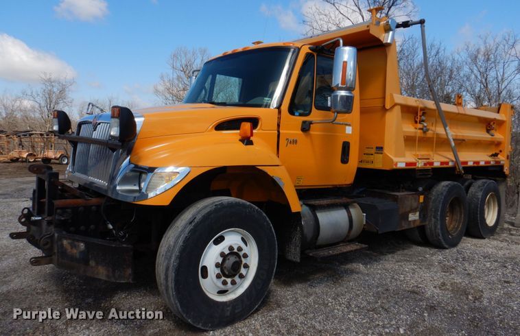 image for item DM7280 2006 International 7400  dump truck