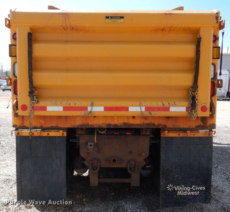 image for item DM7280 2006 International 7400  dump truck