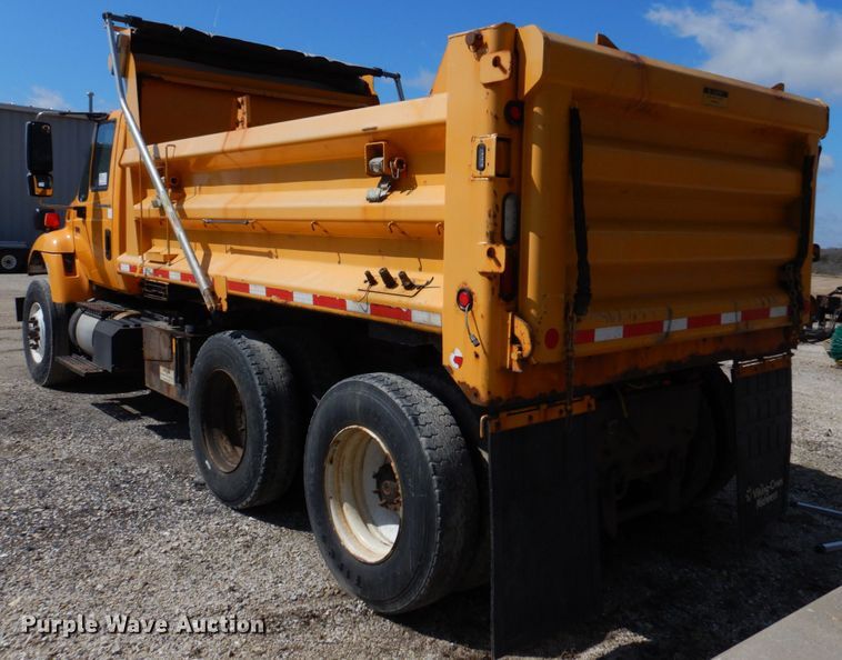 image for item DM7280 2006 International 7400  dump truck