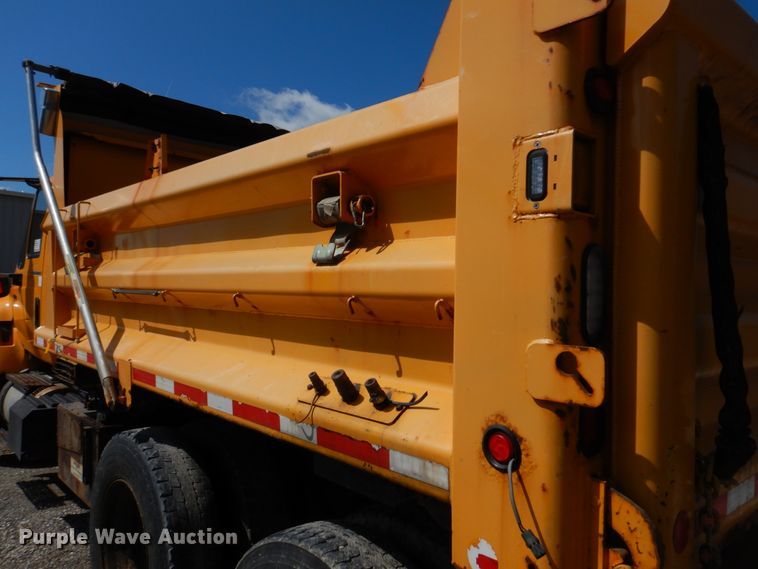 image for item DM7280 2006 International 7400  dump truck