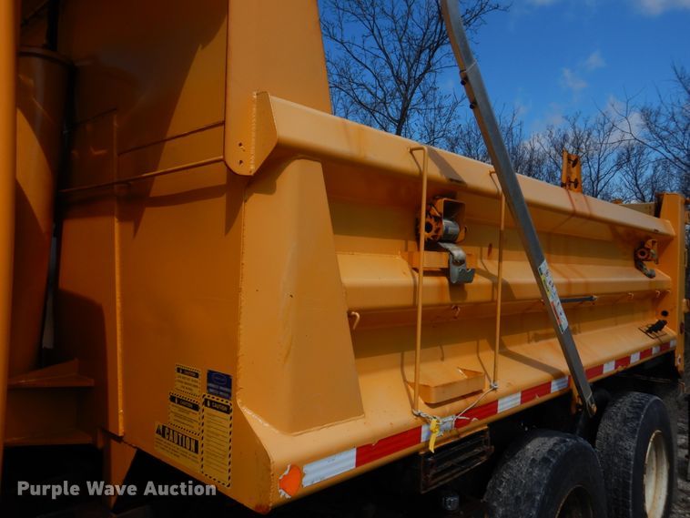 image for item DM7280 2006 International 7400  dump truck